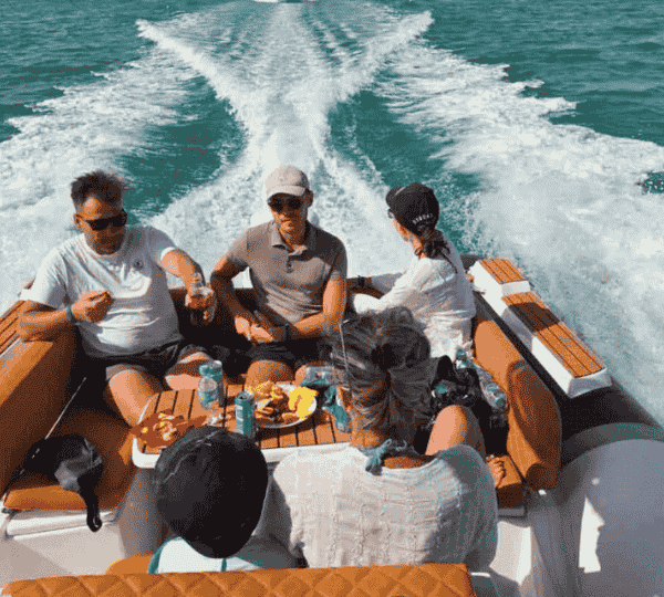 speed boat